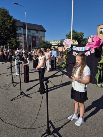 20250901_093926_resized