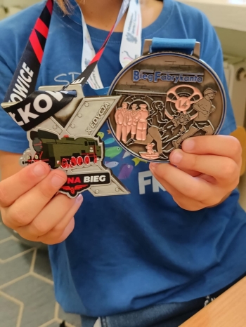 7daa061d-f57d-44a9-b7fa-9d716a2f86d1