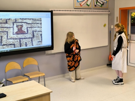 Pomoc w nauce. Gry planszowe, szachy, krzyżówki.