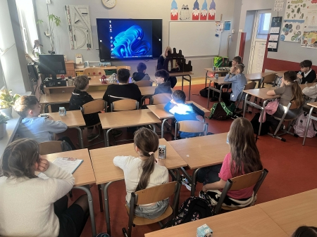 Teatrzyk kamishibai w klasie 3a